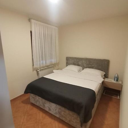 Apartamento APP Fratrici Umag Exterior foto